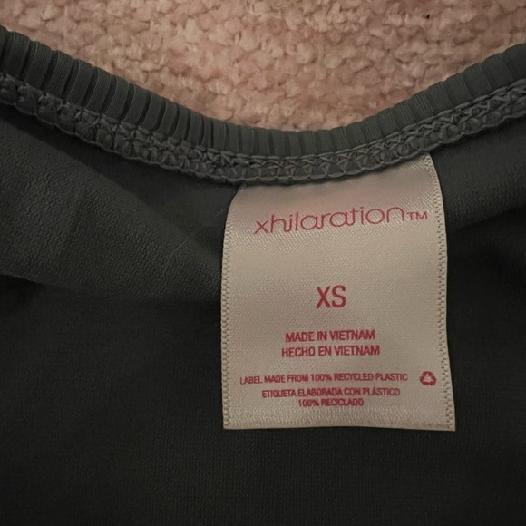 2 tops, 1 bottoms set - Picture 2 of 4